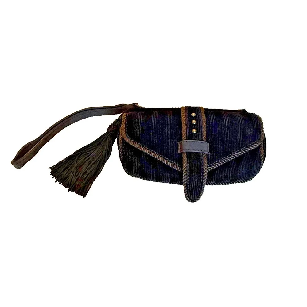 SR Squared by Sandra Roberts Women's Velvet Wristlet/Mini Purse; Tassel; Black‎